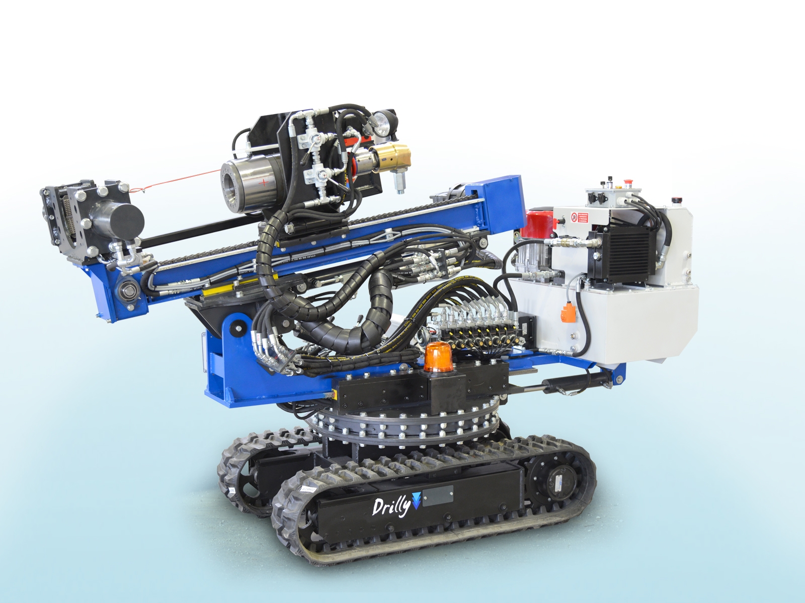 DRILLY – compact self-driving drilling machine