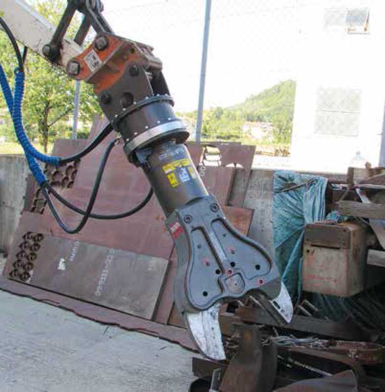 F200C - Attachment recycling shears for mini excavators